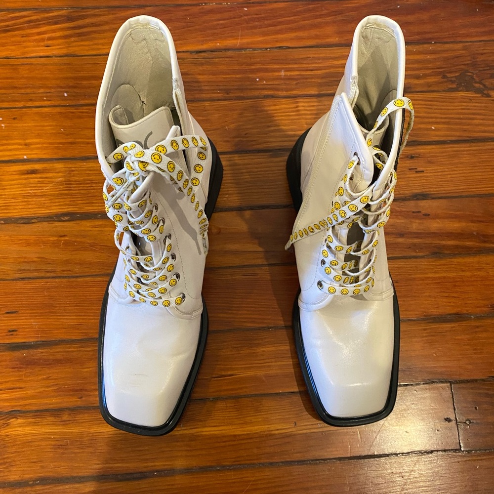 Fun White boots!